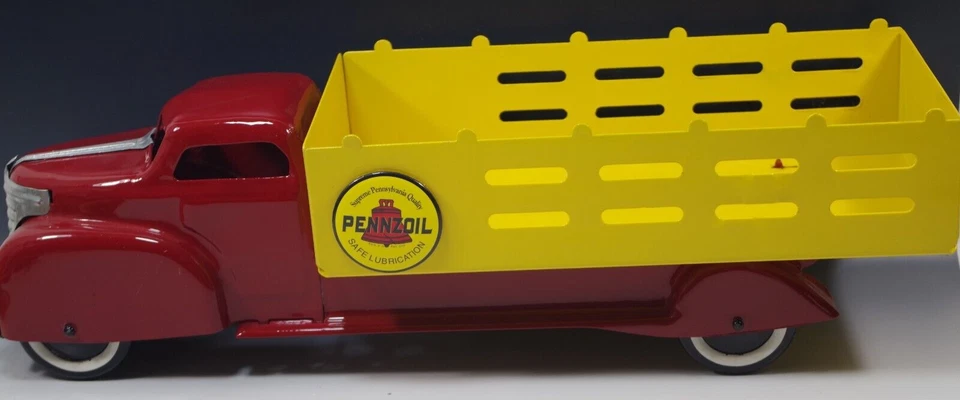 Camión de estacas Wyandotte Pennzoil acero prensado restaurado de colección 20"" como nuevo. Foto 4 de 4