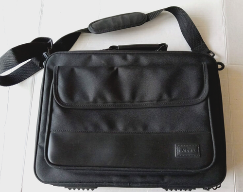 Targus Black Nylon and Leather Laptop Computer Bag 16.5" x 12" - Picture 2 of 16