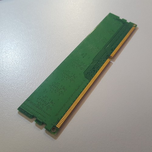 genuine kingston 1gb 1rx8 pc3-10600u ddr3 sdram stick ktw149-elf