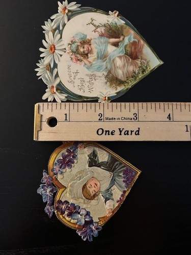Set of 4 Vintage Victorian Embossed Valentine Die Cuts - Picture 8 of 8