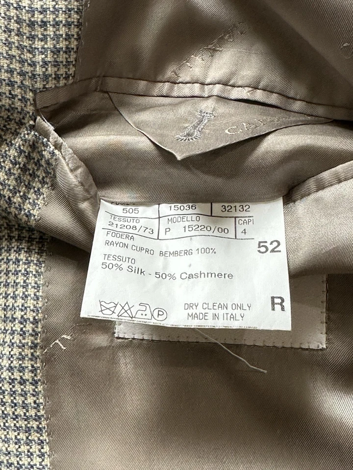 Canali Tessuto Sports Coat, 42REU 52,Silk and Cashmere Beige Houndstooth Pattern - Image 4 of 4
