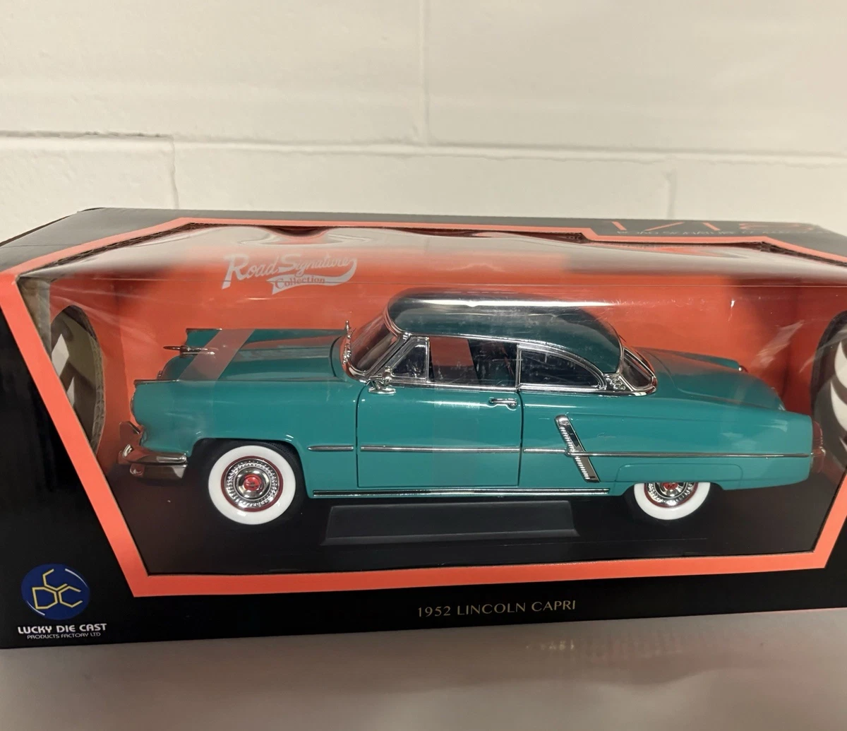 Road Signature Lincoln 1:18 Scale Diecast & Toy Vehicles for sale