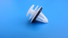 BMW CAR INTERIOR TRIM PANEL/DOOR CARD FASTENER RIVET PLASTIC TRIM CLIPS
