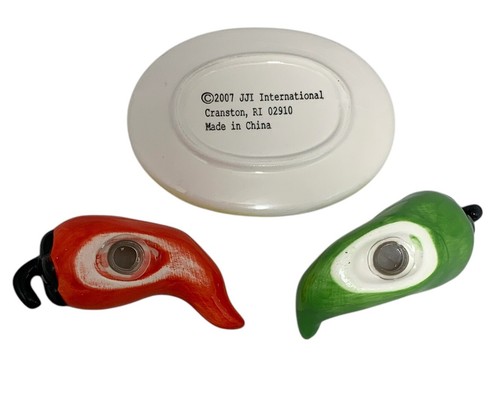 Chili Pepper Ceramic Salt and Pepper Shakers Tex Mex Fiesta Party New Lot Of 3 - Picture 4 of 5