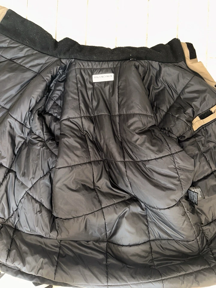 BALENCIAGA 尼龙不对称米色 尺寸:34 — 第 4/4 张图片