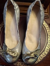 Stuart Weitzman silver-gold pump size 8M