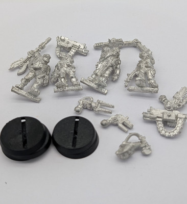 Warhammer 40k Space Marines Servitoren 4 Modelle Zinn Metall Unbemalt Bitz GW