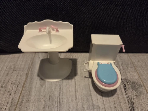 Vintage Barbie Potty Training Kelly 16066 Toilet & Sink Bathroom - Mattel 1996