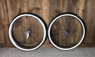 vintage Schwinn 26" S7 bicycle Rims New Kenda White Wall Tires