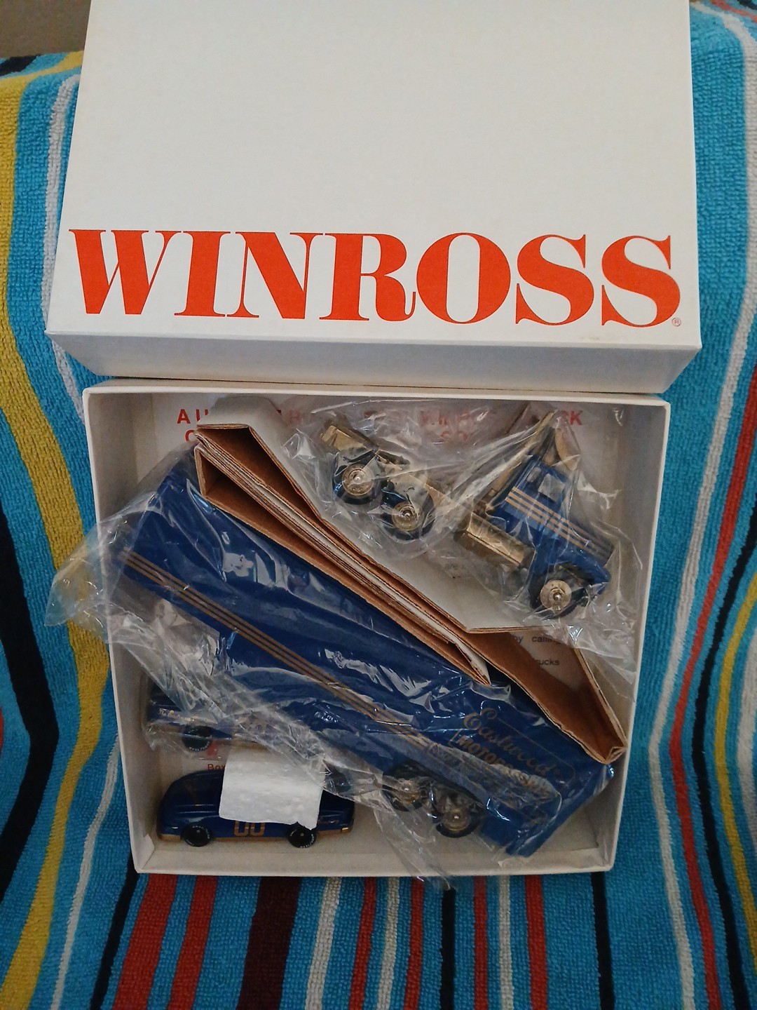 Winross Die Cast 1:64 Eastwood Motorsports #00 Semi Truck w/Trailer ...