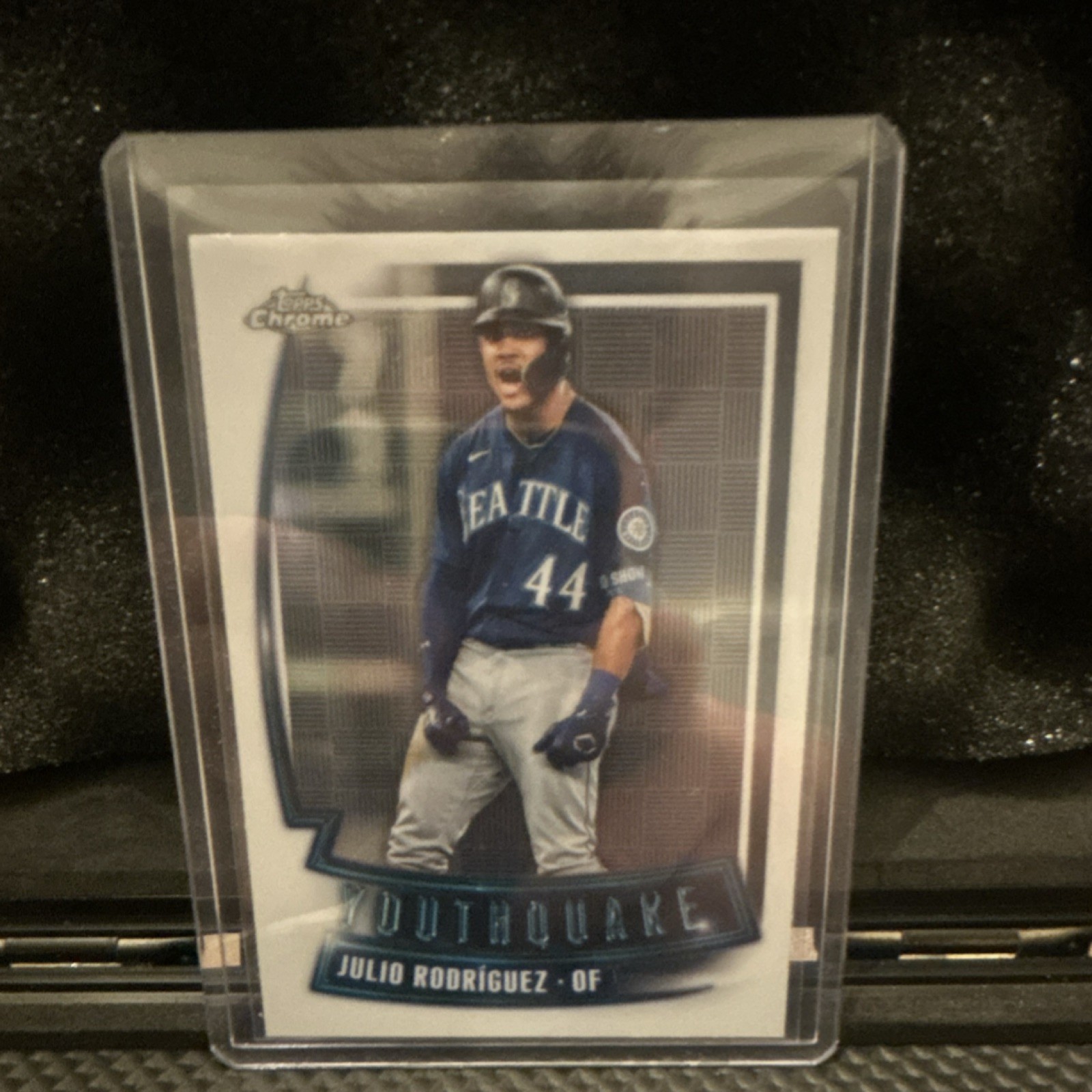 Topps 2023 Chrome Youthquake Julio Rodriguez #YQ-1 Seattle Mariners MLB Card