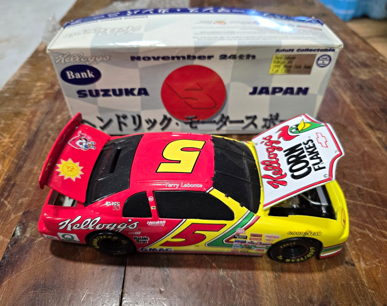 Kellogg's 1996 Terry Labonte #5 1:24 NASCAR Diecast Chevy Monte Carlo LE