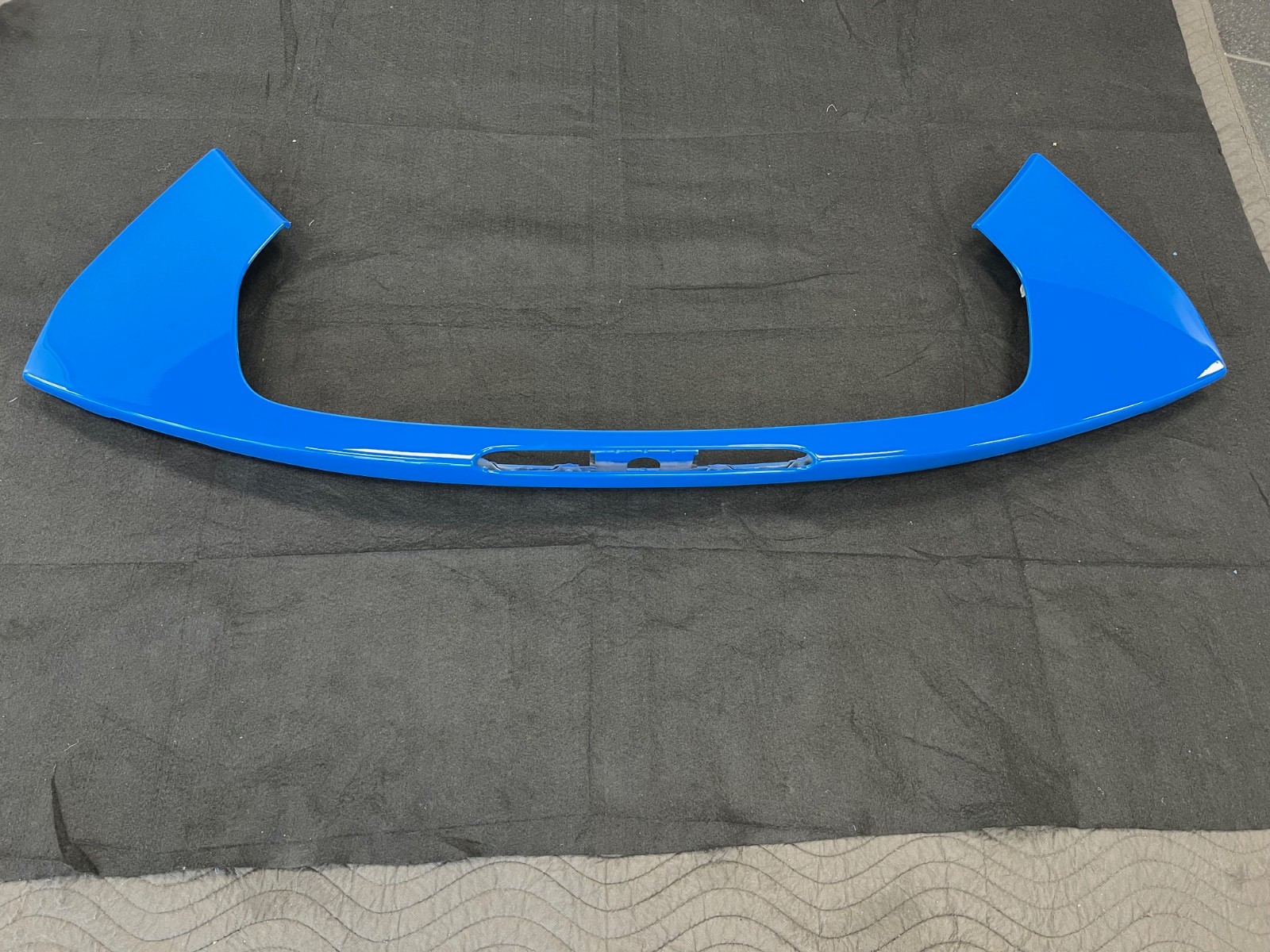 Ferrari SF90 Rear Rear spoiler P/N 985830960