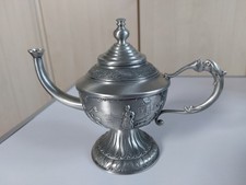 Sehr schöne Öllampe Frieling Zinn 95% Relief Spruch Lindenwirtin Sammler Vitrine