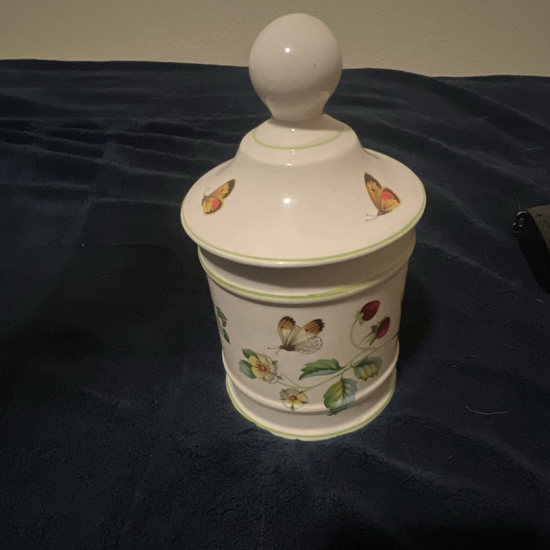 Ceramic White 12 oz Cylinder Canister w/ Lid, Floral Butterfly Flower Pattern