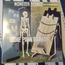 SEALED Moebius Monster Scenes Pain Parlor 1/13 Scale Model Box MINT