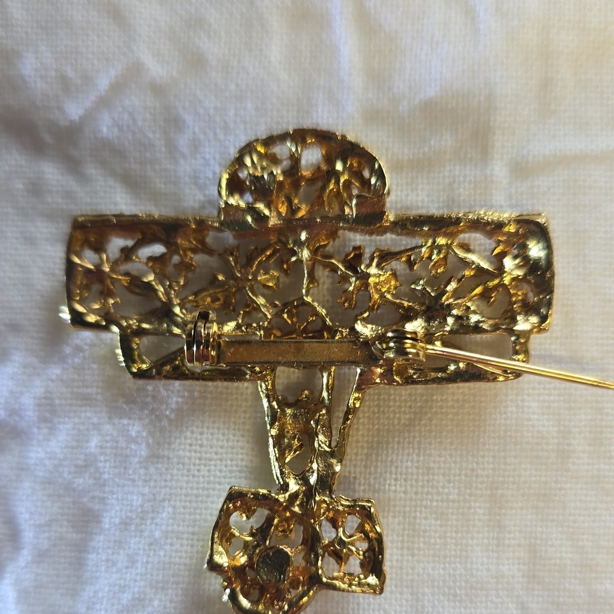Gold Tone Filigree Bar Brooch Pin, Metal, Gold Color, Bar Shape View 3