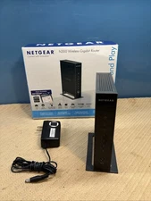 NetGear N300 Wireless Router WNR3500L. 4 ports, ethernet & power cables