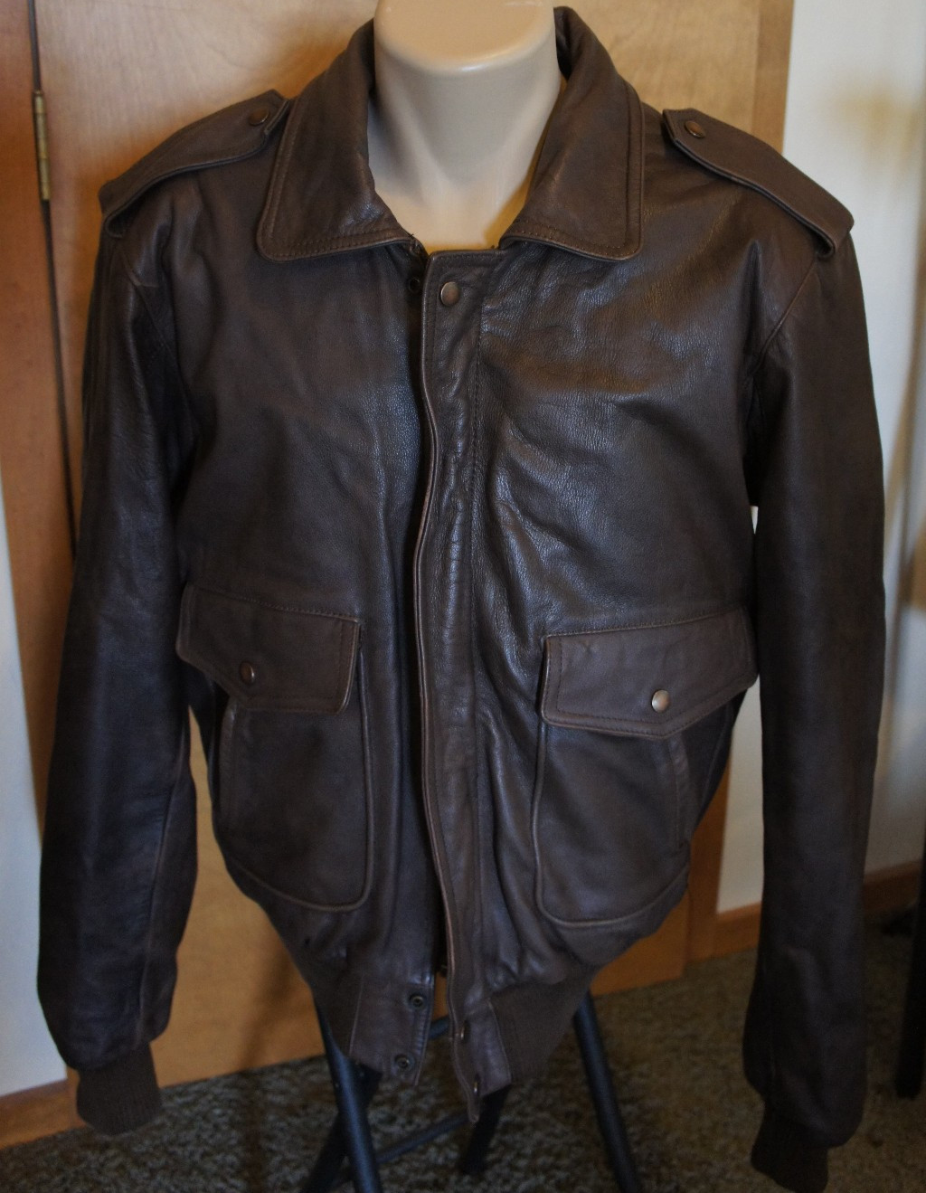 VINTAGE Bermans Genuine Brown Leather Zip Out Lining A-2 Flight Jacket Sz 40L