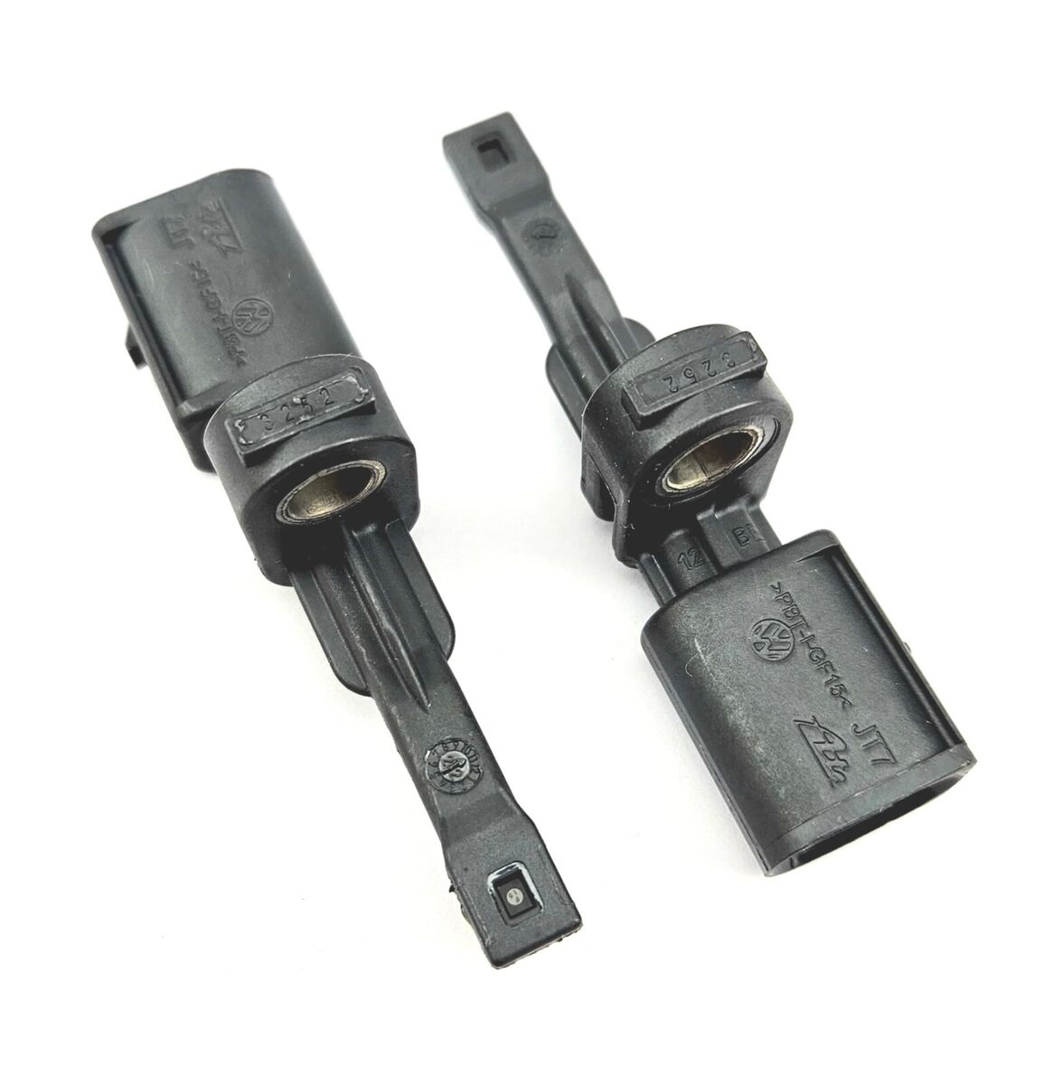 2x original Volkswagen WHT003864C ABS rear sensors R+L VW 2x original Volkswagen WHT003864C ABS rear sensors R+L VW