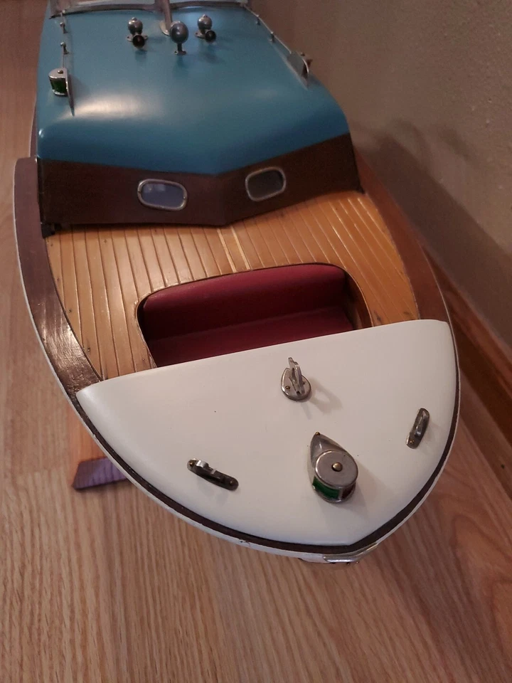 VTG CHRIS-CRAFT COMMANDER Model Tether Boat? Super Devil 60 Engine - Image 4 of 4