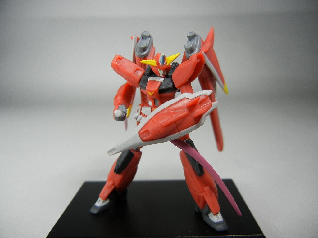 Gundam Collection Vol.9 ZGMF-X23S Saviour Gundam 1/400 Figure