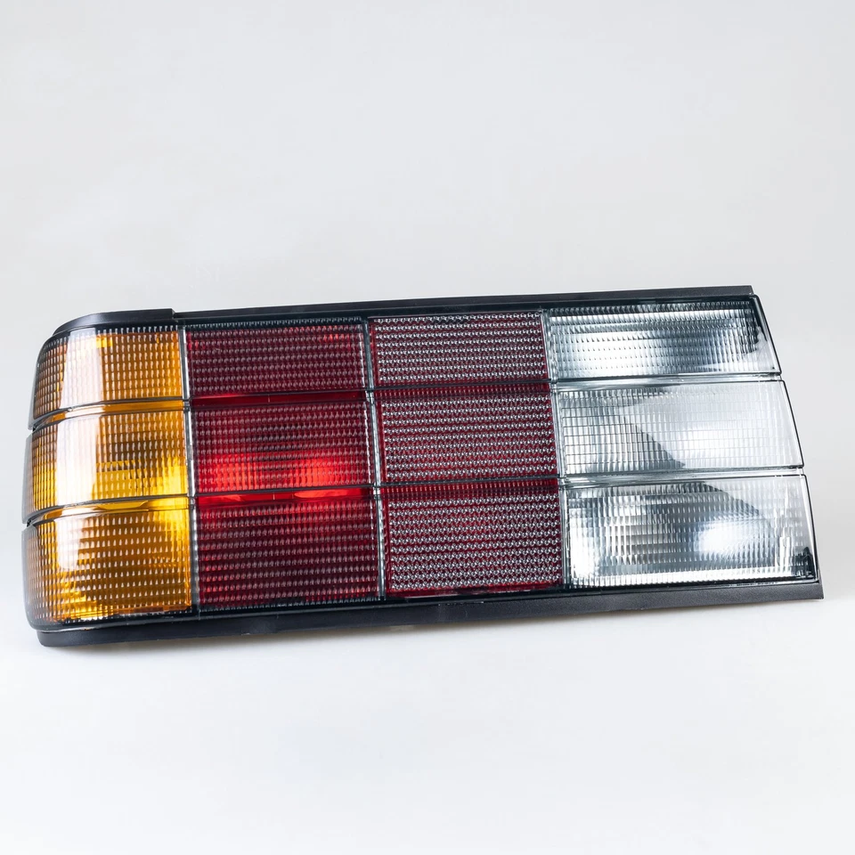 Smoke Rear Lamp Tail Light Pair For BMW 3 Series E30 1988-1994 Facelift - Image 2 of 4