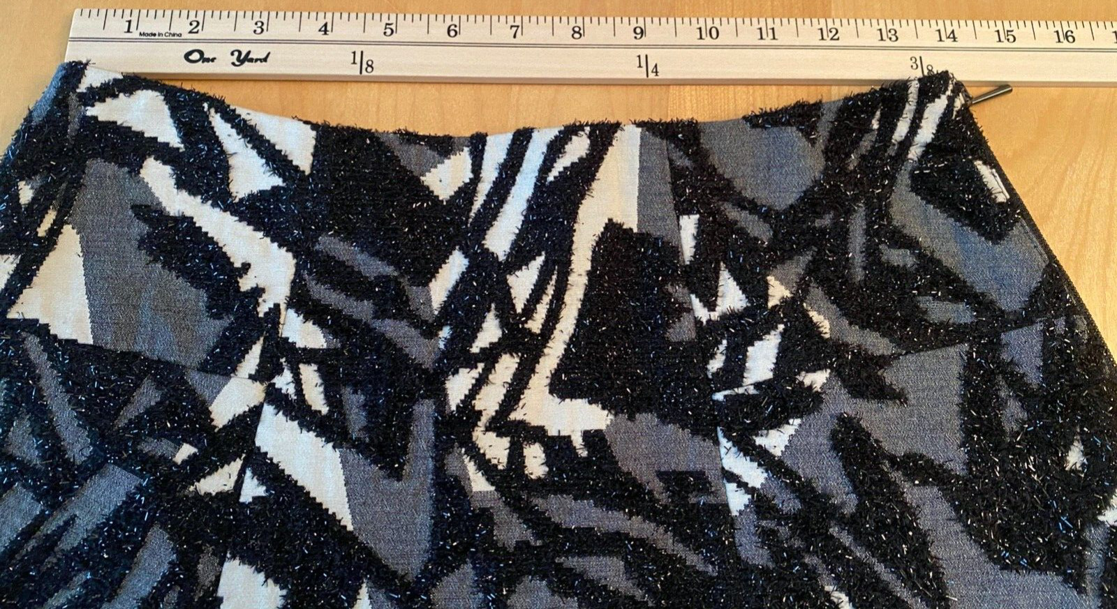 ZARA BASIC BLACK WHITE ALL OVER SPARKLE GRAPHIC P… - image 5