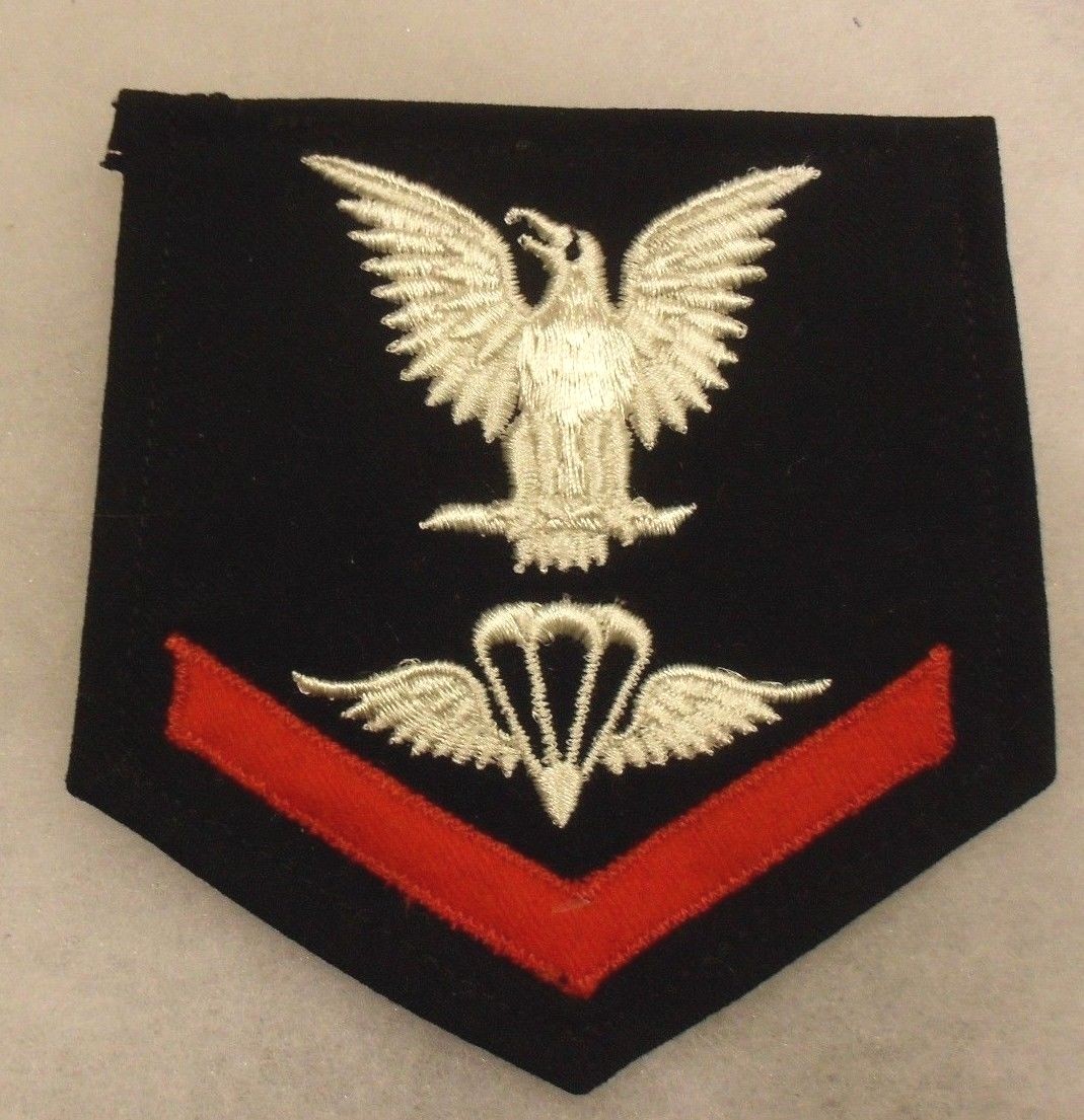 WWII USN PARACHUTE RIGGER 3RD CLASS RATE ON BLUE MINT eBay