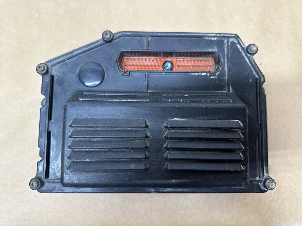 1994-1995 Jeep Grand Cherokee XJ 4.0L AT ECU ECM PCM Engine Module R6027888 - Image 2 of 4