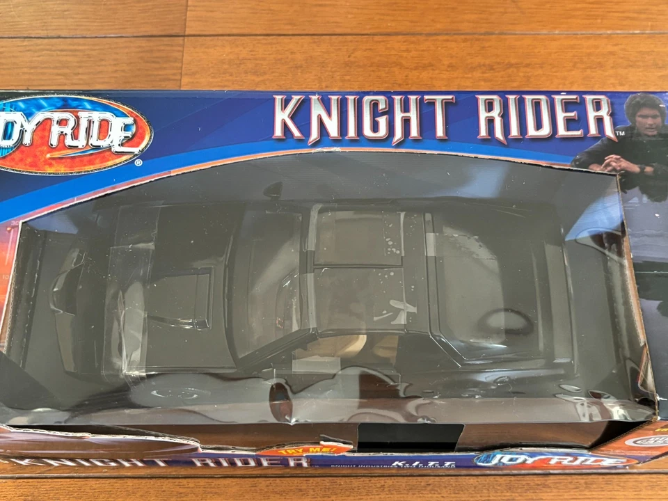Knight Rider 1/18 KITT Joyride ERTL RC2 Diecast Car 2008 Light Action Model USA - Immagine 2 di 4