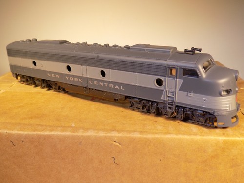 Rivarossi HO Scale NYC E-8 / #4095 | Zustand: Used
