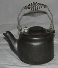 Vintage WAGNER WARE Sidney Ohio Cast Iron Tea Pot Kettle Model B Wire Handle ⭐