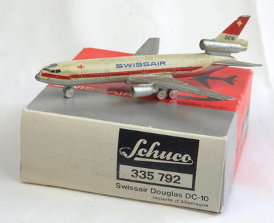 Schuco 335 792 Swissair Douglas DC-10 vintage -032-