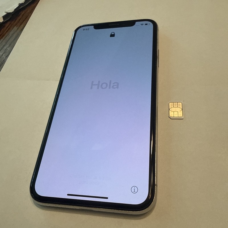 Apple iPhone x Unlocked 256GB Silver