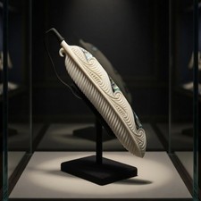 Maori Huia Feather Pendant Bone Carving Paua Shell Inlay Hand-Carved Hei Tiki