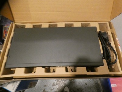 Lorex ACCLPS263B 16-Channel Port PoE + 1 LAN Port Camera Network Switch 16CH