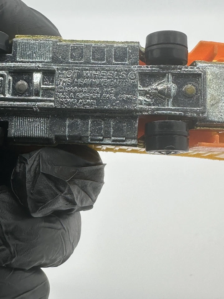 Camión Hot Wheels Redline 1969 The Heavyweights Dept of Sanitation verde HK Foto 3 de 4