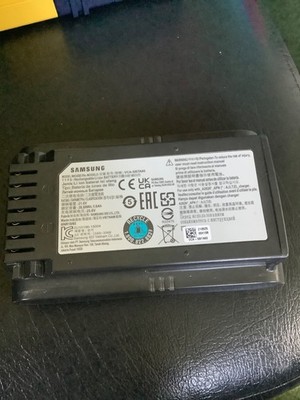 Samsung Jet 60 70 Series Vacuum Recharge 21.6 V  1.8Ah Li-ion Battery VCA-SBTA60