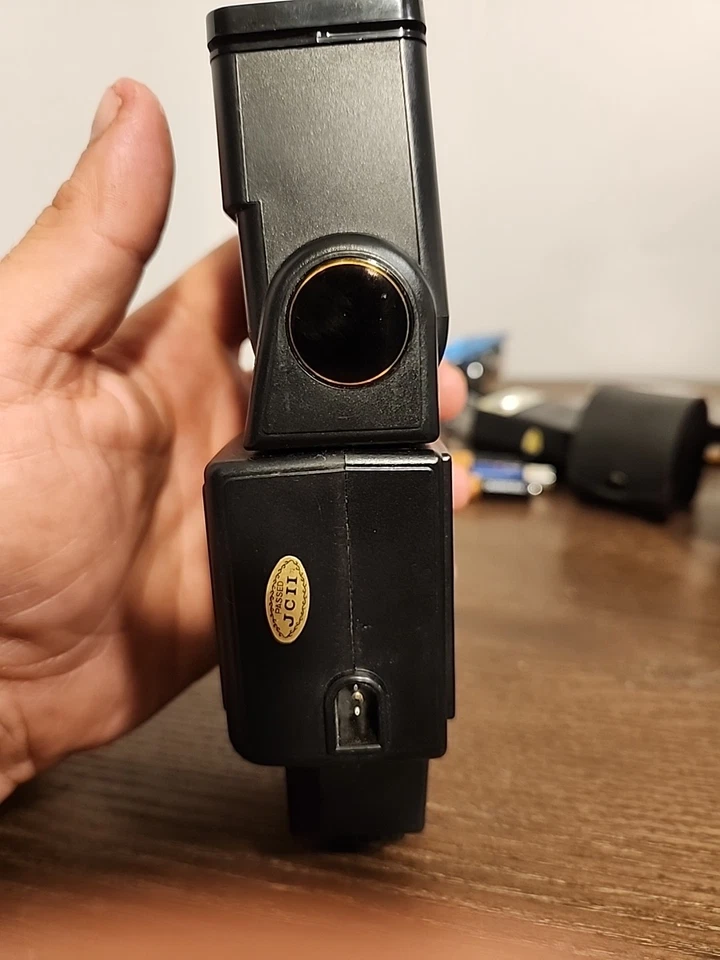 Sunpak Auto 433AF Thyristor Shoe Mount Flash for NIKON AF Cameras UNTESTED - Image 4 of 4