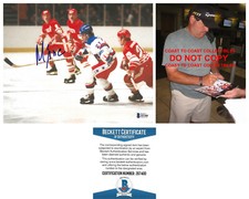 Mike Eruzione USA signed 1980 winter Olympics Hockey 8x10 photo Beckett proof..