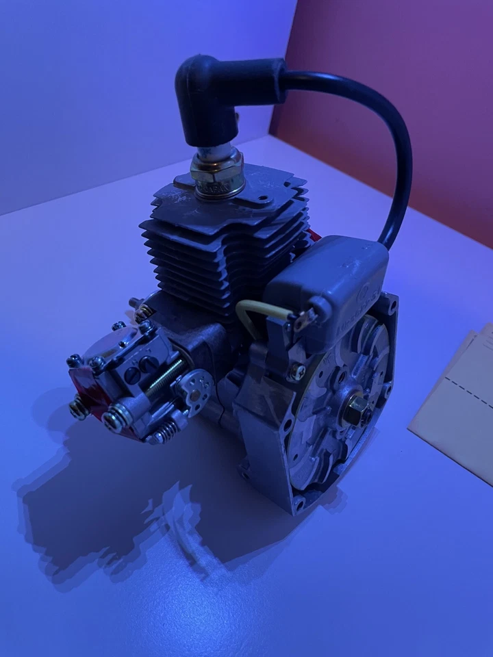 Rare. New (Opened) Zenoah G23 Engine - Image 2 of 4