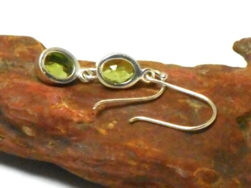 Oval Green PERIDOT Sterling Silver 925 Gemstone Drop Dangle Earrings - Picture 6 of 6
