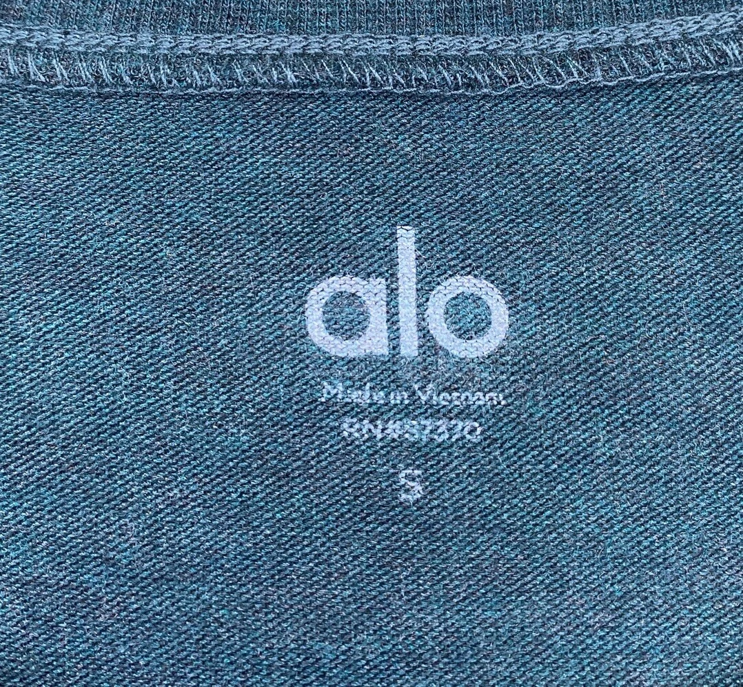 alo-yoga glimpse split hem hi lo heathered shirt
