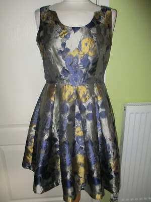 DAMENKLEID FÜR BESONDERE ANLÄSSE GRÖSSE 8 SILBER GOLD & MARINEBLAU VON LOUCHE