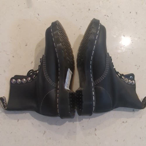 NWOT DR. MARTENS 1460 PASCAL HARDWARE WOMEN'S LEATHER BOOTS BLACK SIZE 6 - Picture 10 of 11