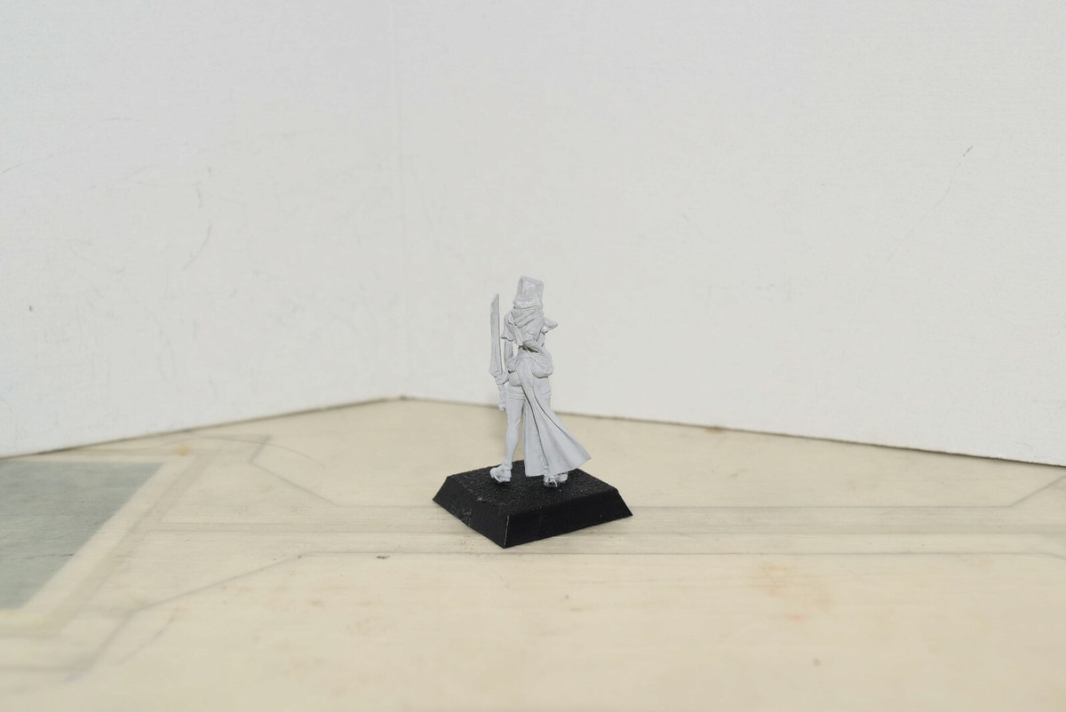 Figurine Rackham Confrontation - Cadwallon Sienna, Arcane Thief, Version Anglaise, OOP