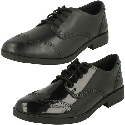 Mädchen Aubrie Handwerk Brogue Schnürbar Schule Schuhe Von Clarks