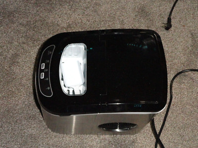Magic Chef 27 lb Portable Countertop Ice Maker Stainless Steel HNIM27ST