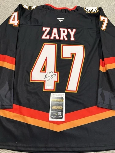 JSA COA CONNOR ZARY Signed Autographed Calgary Flames Hockey Jersey